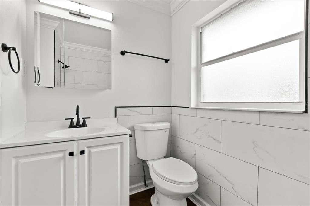 На продажу: $310,000 (3 спален, 2 ванн, 982 Квадратных фут)