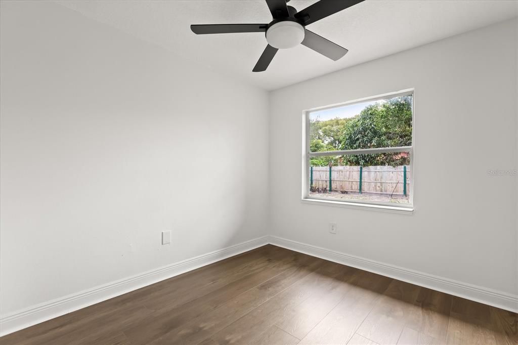 На продажу: $310,000 (3 спален, 2 ванн, 982 Квадратных фут)