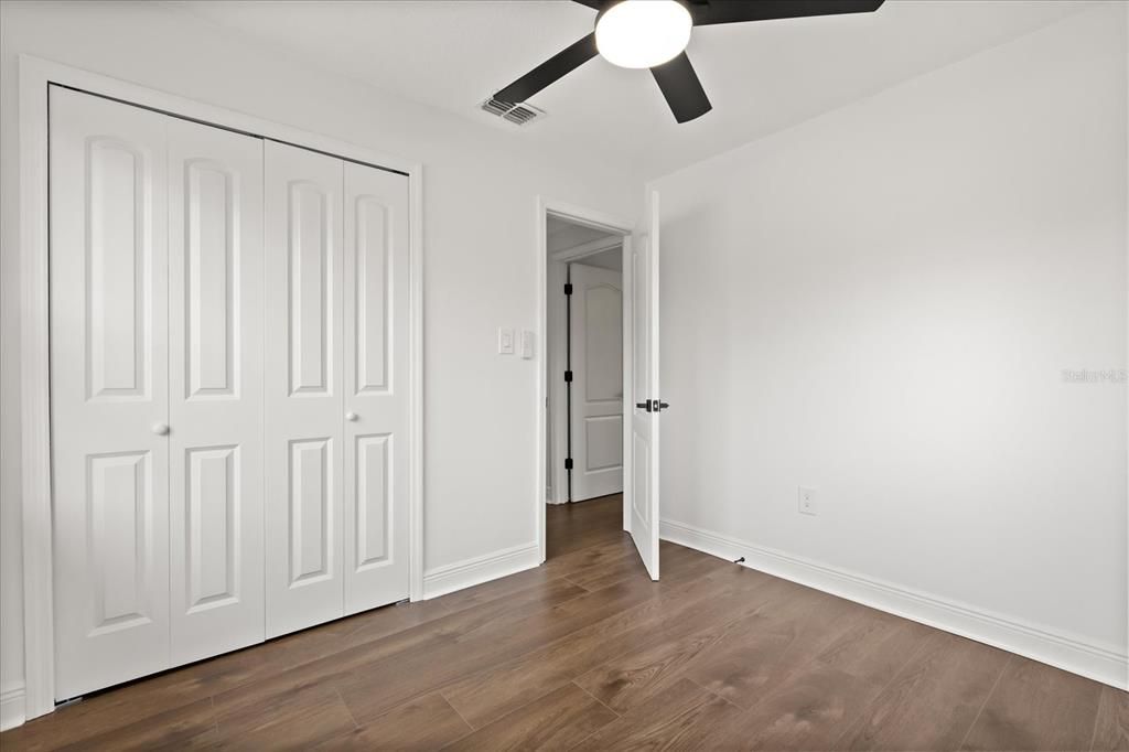 На продажу: $310,000 (3 спален, 2 ванн, 982 Квадратных фут)