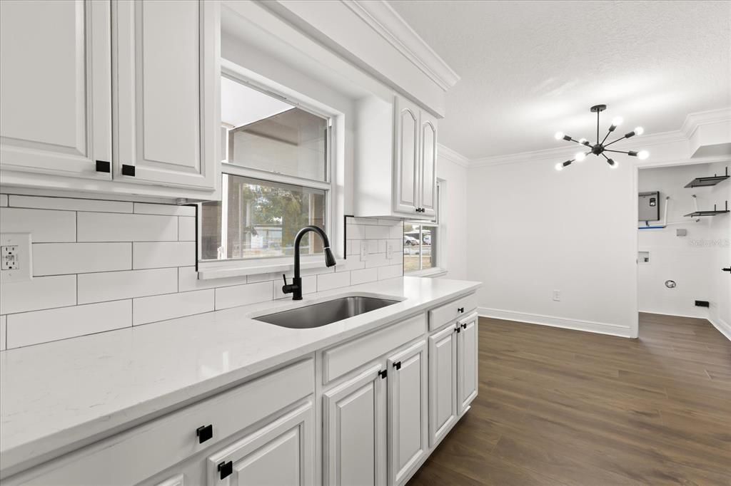 На продажу: $310,000 (3 спален, 2 ванн, 982 Квадратных фут)