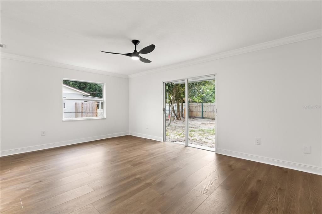 На продажу: $310,000 (3 спален, 2 ванн, 982 Квадратных фут)