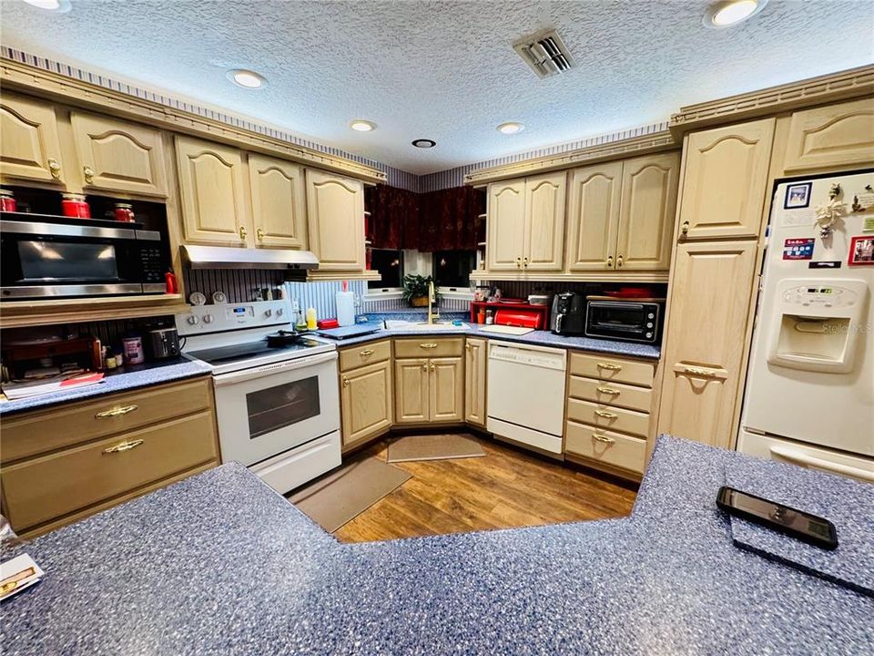 На продажу: $1,400,000 (3 спален, 5 ванн, 2376 Квадратных фут)