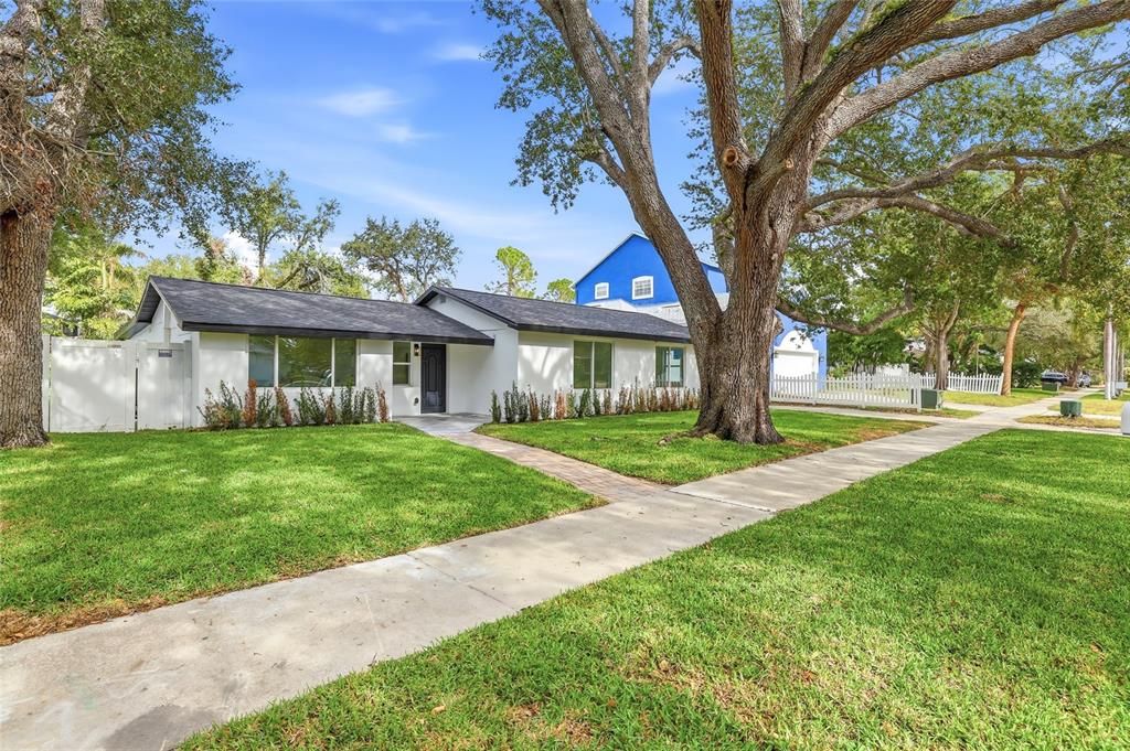 En Venta: $499,999 (3 camas, 2 baños, 1607 Pies cuadrados)