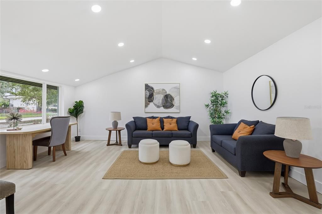 En Venta: $499,999 (3 camas, 2 baños, 1607 Pies cuadrados)