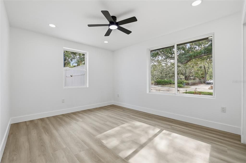 En Venta: $499,999 (3 camas, 2 baños, 1607 Pies cuadrados)