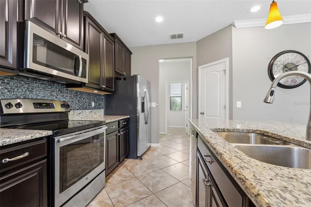 На продажу: $515,000 (3 спален, 2 ванн, 1960 Квадратных фут)