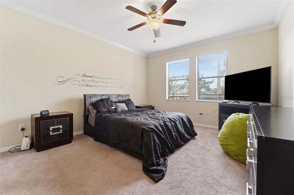 На продажу: $515,000 (3 спален, 2 ванн, 1960 Квадратных фут)