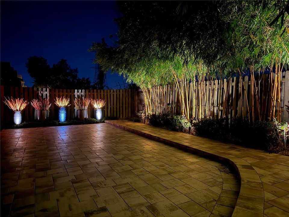 На продажу: $429,900 (3 спален, 2 ванн, 1650 Квадратных фут)