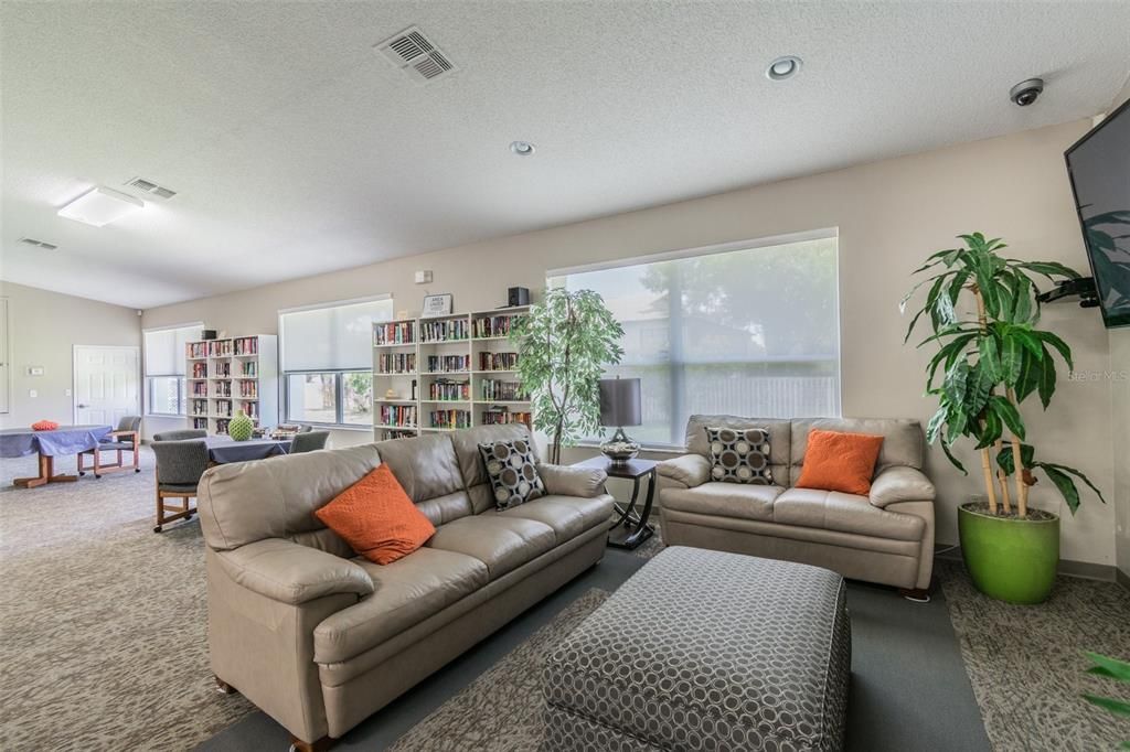 На продажу: $429,900 (3 спален, 2 ванн, 1650 Квадратных фут)