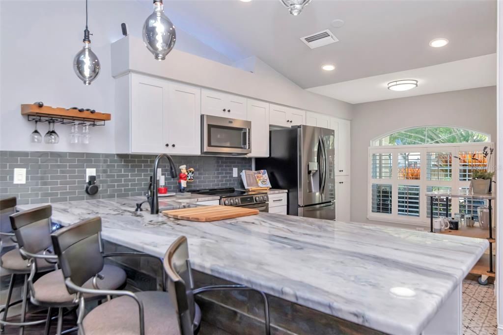 На продажу: $429,900 (3 спален, 2 ванн, 1650 Квадратных фут)