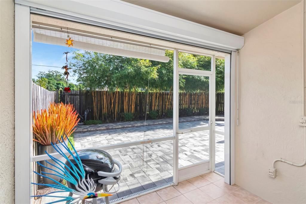 На продажу: $429,900 (3 спален, 2 ванн, 1650 Квадратных фут)