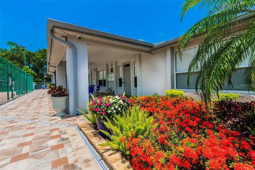 На продажу: $429,900 (3 спален, 2 ванн, 1650 Квадратных фут)