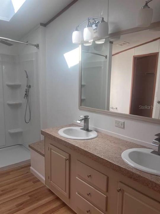 待售: $210,000 (3 贝兹, 2 浴室, 1440 平方英尺)