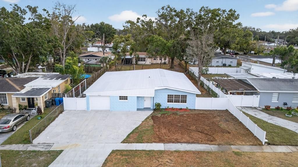 待售: $439,999 (5 贝兹, 2 浴室, 2097 平方英尺)