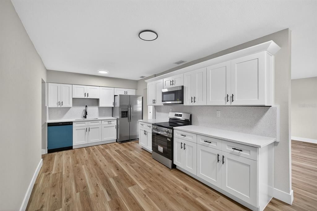 待售: $439,999 (5 贝兹, 2 浴室, 2097 平方英尺)