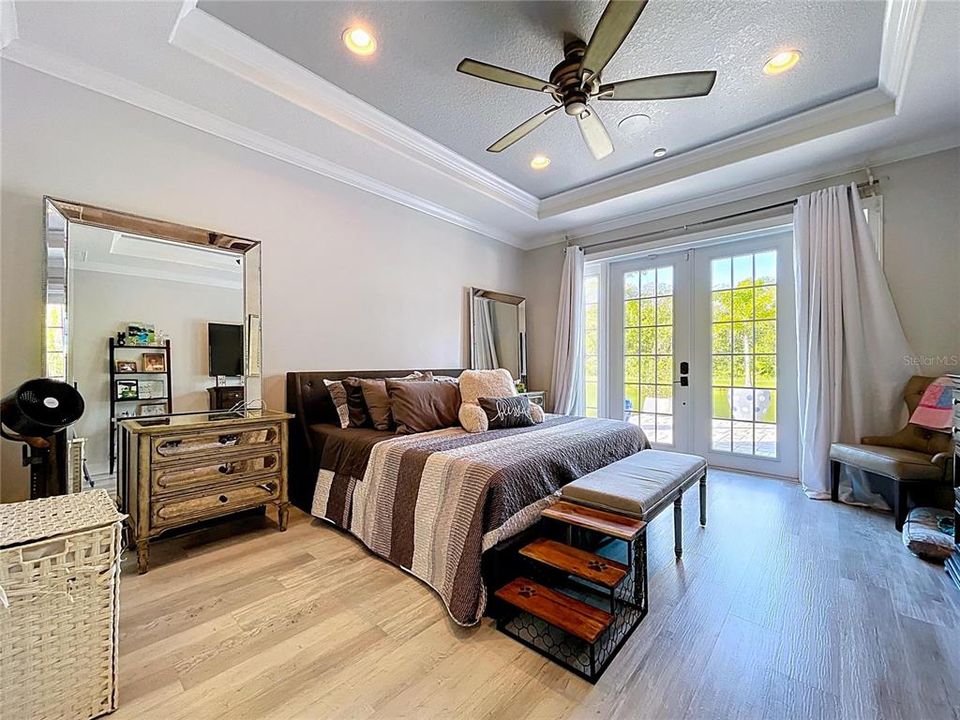 En Venta: $975,000 (4 camas, 3 baños, 3707 Pies cuadrados)