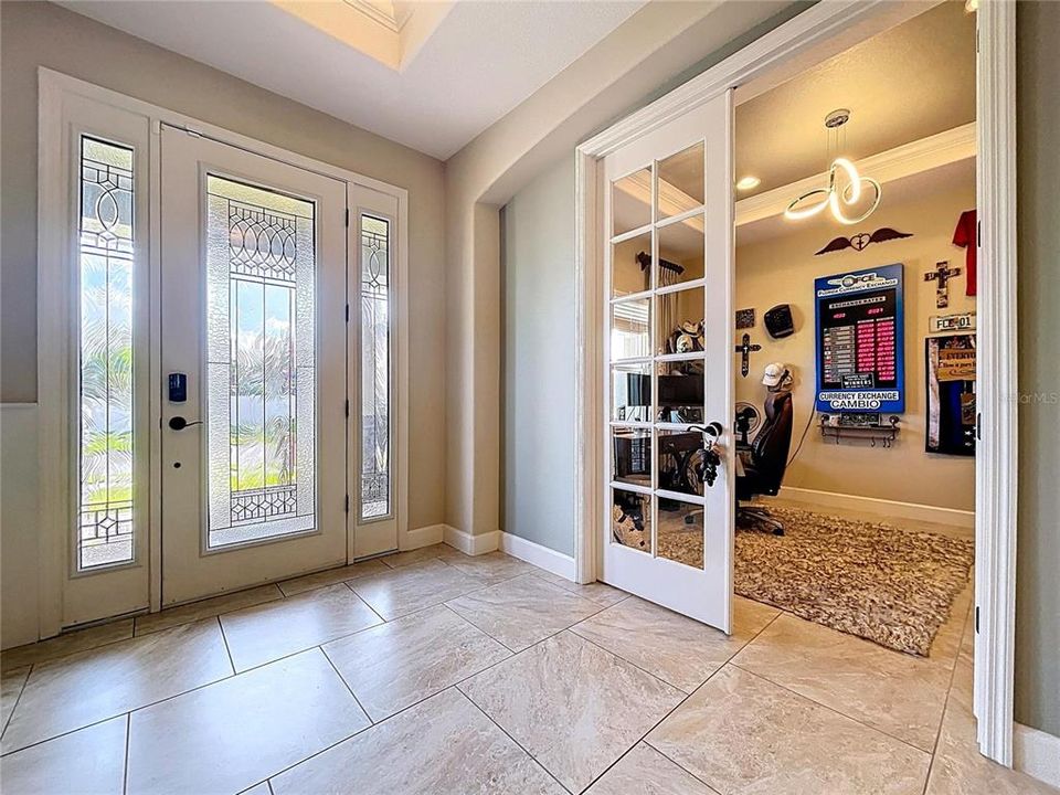 En Venta: $975,000 (4 camas, 3 baños, 3707 Pies cuadrados)