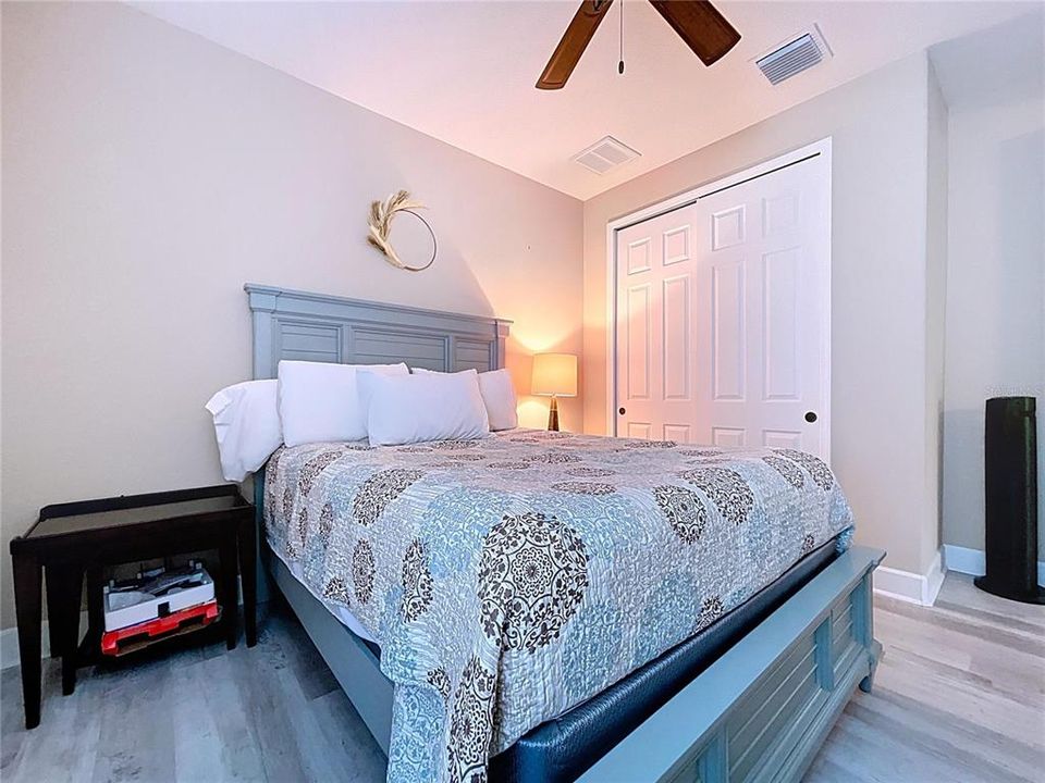 En Venta: $975,000 (4 camas, 3 baños, 3707 Pies cuadrados)