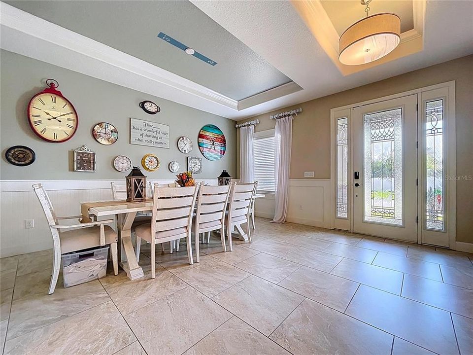 En Venta: $975,000 (4 camas, 3 baños, 3707 Pies cuadrados)