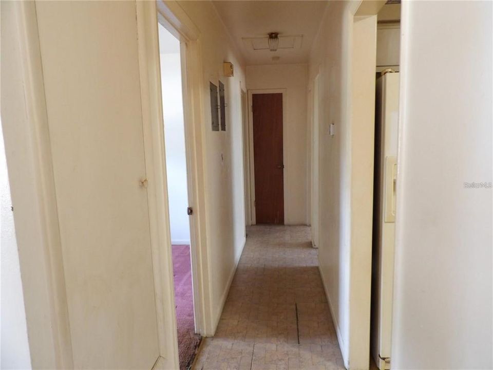 待售: $299,999 (3 贝兹, 2 浴室, 1356 平方英尺)