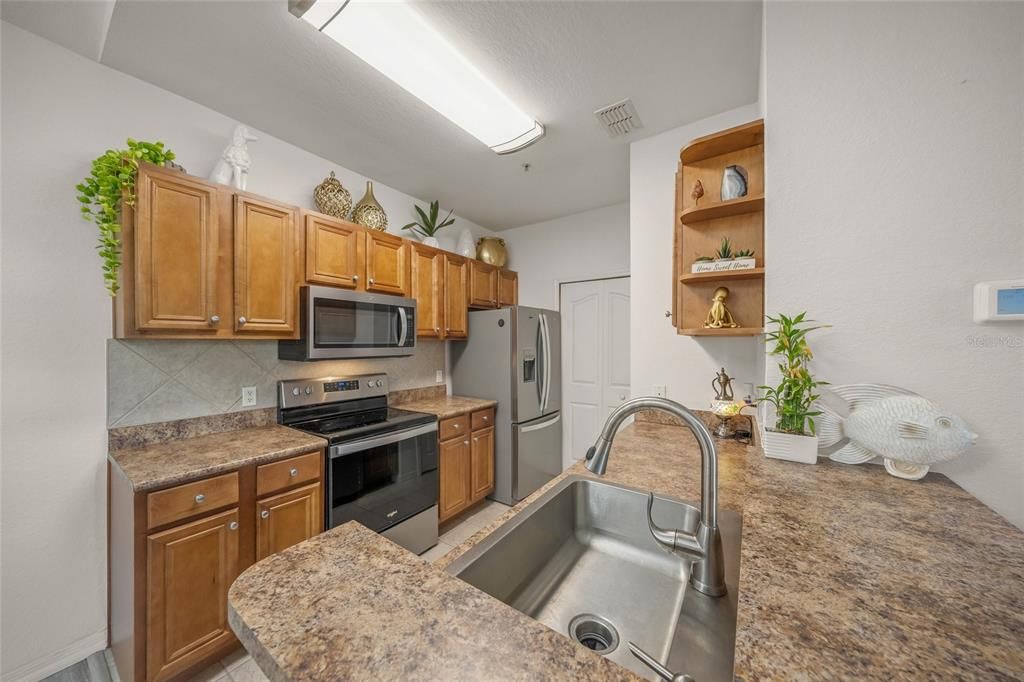 На продажу: $217,500 (1 спален, 1 ванн, 742 Квадратных фут)