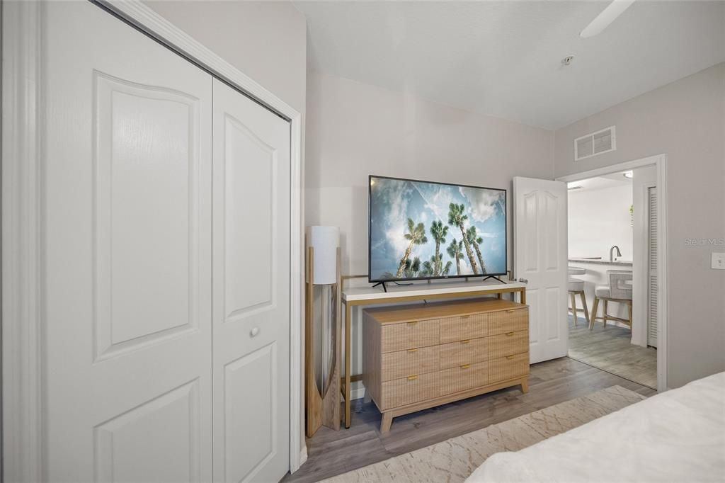 На продажу: $217,500 (1 спален, 1 ванн, 742 Квадратных фут)