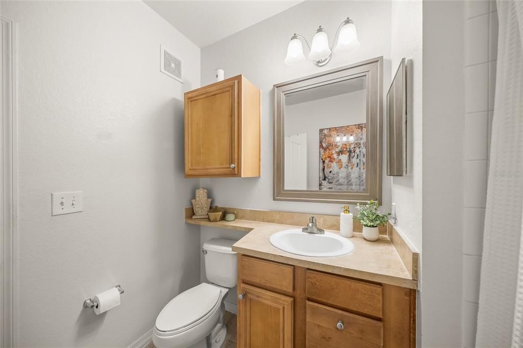 На продажу: $217,500 (1 спален, 1 ванн, 742 Квадратных фут)