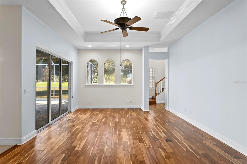 На продажу: $1,150,000 (5 спален, 4 ванн, 3392 Квадратных фут)