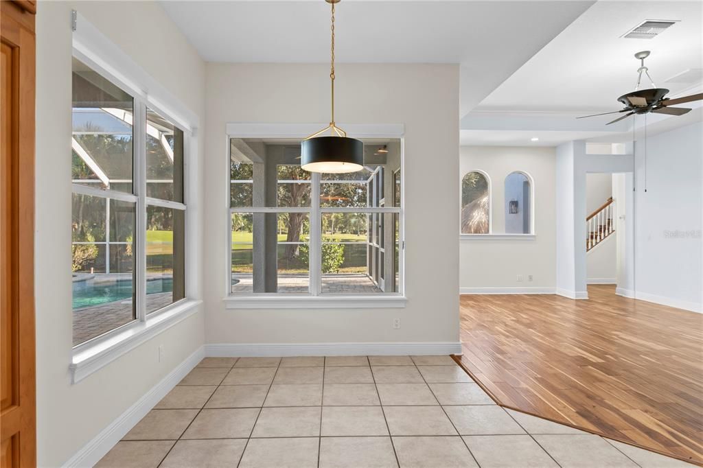 На продажу: $1,150,000 (5 спален, 4 ванн, 3392 Квадратных фут)