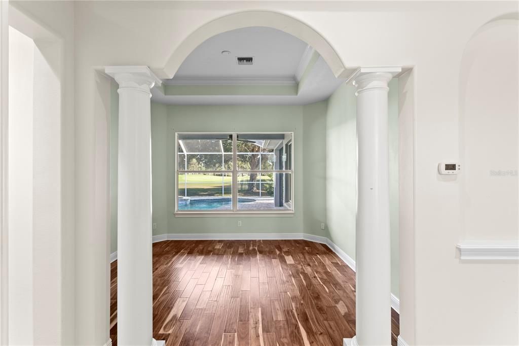 На продажу: $1,150,000 (5 спален, 4 ванн, 3392 Квадратных фут)