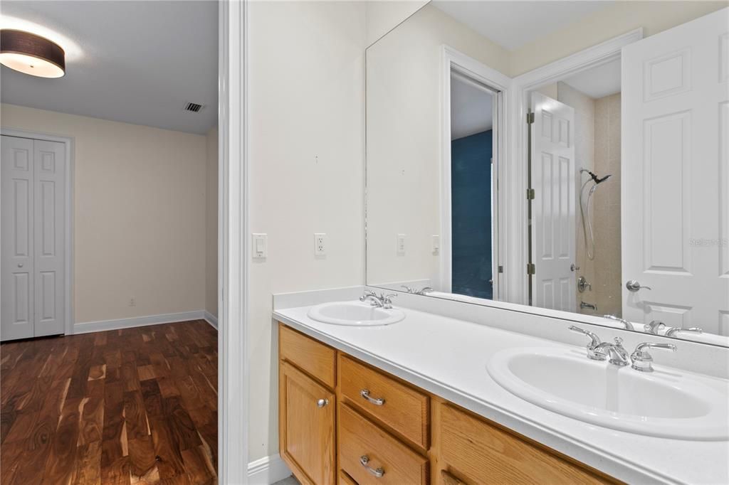 На продажу: $1,150,000 (5 спален, 4 ванн, 3392 Квадратных фут)