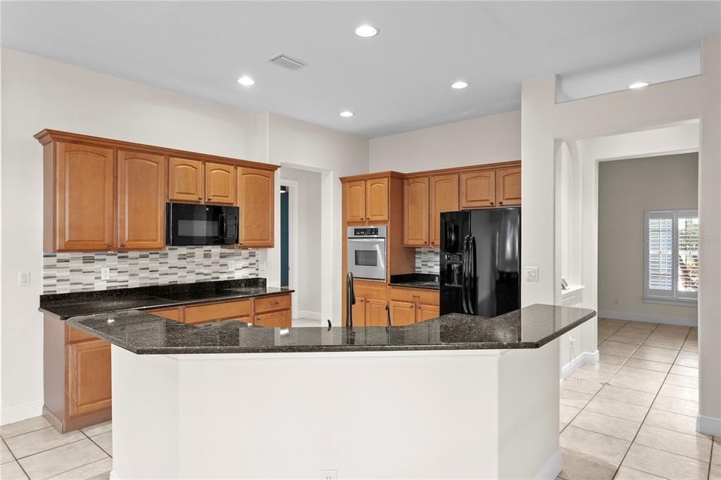 На продажу: $1,150,000 (5 спален, 4 ванн, 3392 Квадратных фут)