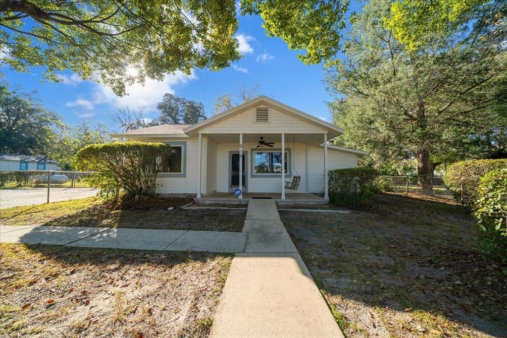 For Sale: $210,000 (3 beds, 2 baths, 1130 Square Feet)