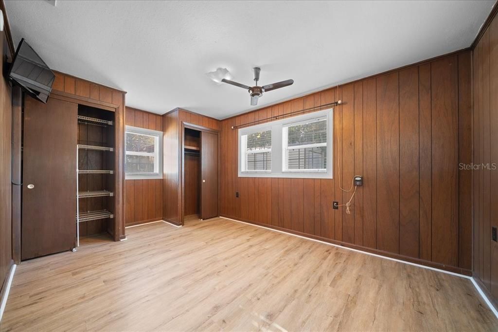 For Sale: $210,000 (3 beds, 2 baths, 1130 Square Feet)