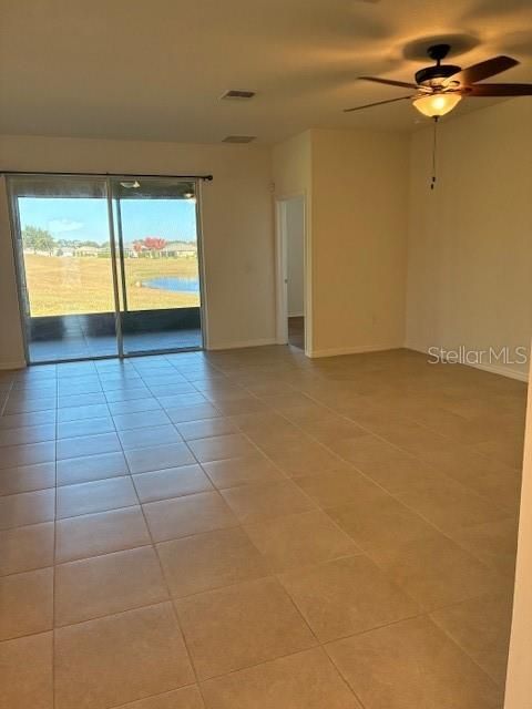 待售: $299,900 (3 贝兹, 2 浴室, 1641 平方英尺)