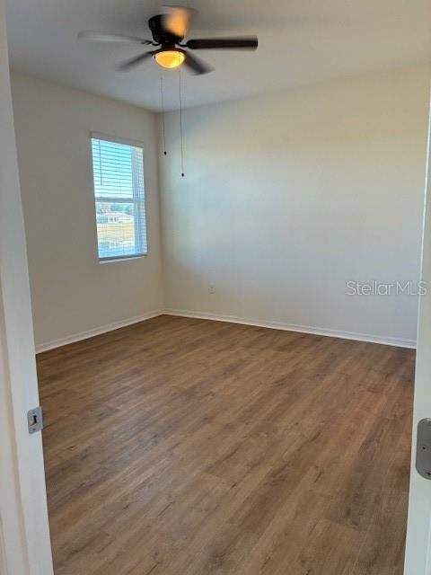 待售: $299,900 (3 贝兹, 2 浴室, 1641 平方英尺)