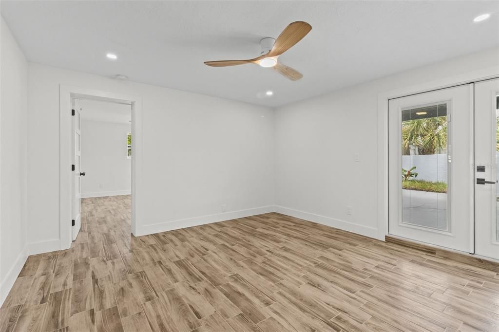 待售: $475,000 (4 贝兹, 2 浴室, 1602 平方英尺)