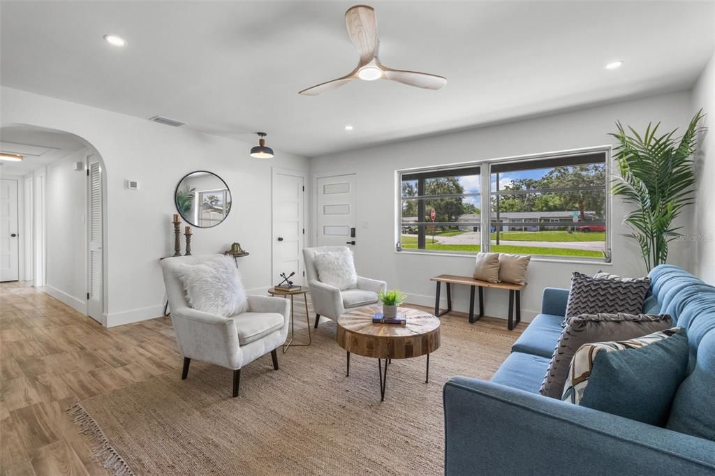 待售: $475,000 (4 贝兹, 2 浴室, 1602 平方英尺)