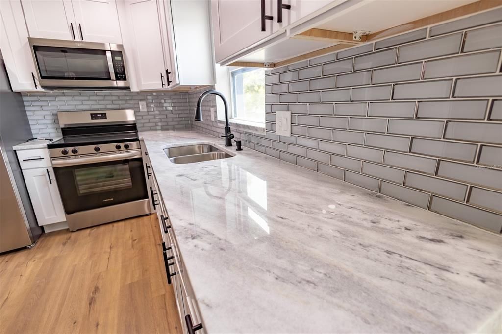 待售: $608,160 (4 贝兹, 3 浴室, 2172 平方英尺)