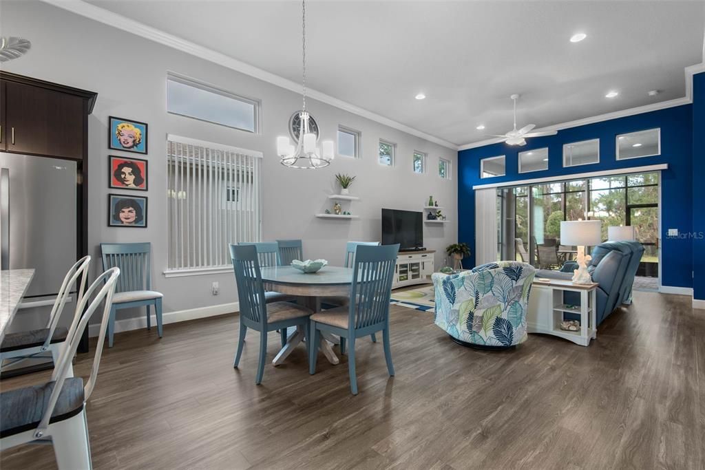 待售: $550,000 (3 贝兹, 2 浴室, 1991 平方英尺)