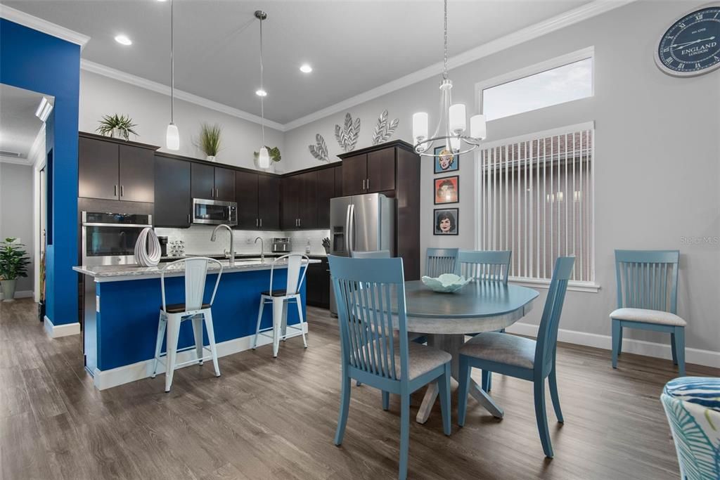 待售: $550,000 (3 贝兹, 2 浴室, 1991 平方英尺)