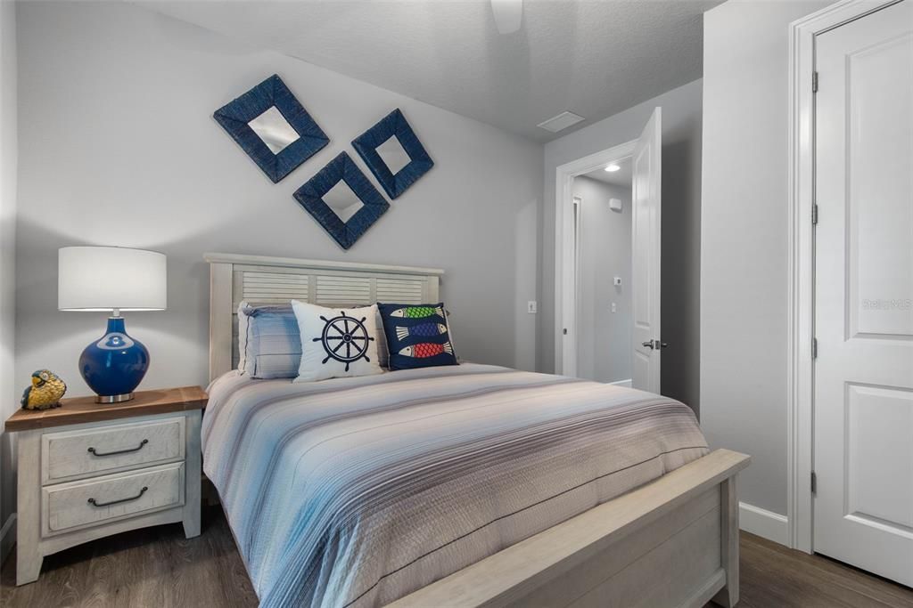 待售: $550,000 (3 贝兹, 2 浴室, 1991 平方英尺)