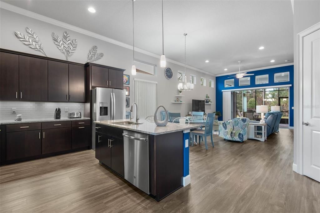 待售: $550,000 (3 贝兹, 2 浴室, 1991 平方英尺)