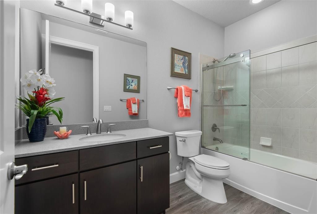 待售: $550,000 (3 贝兹, 2 浴室, 1991 平方英尺)