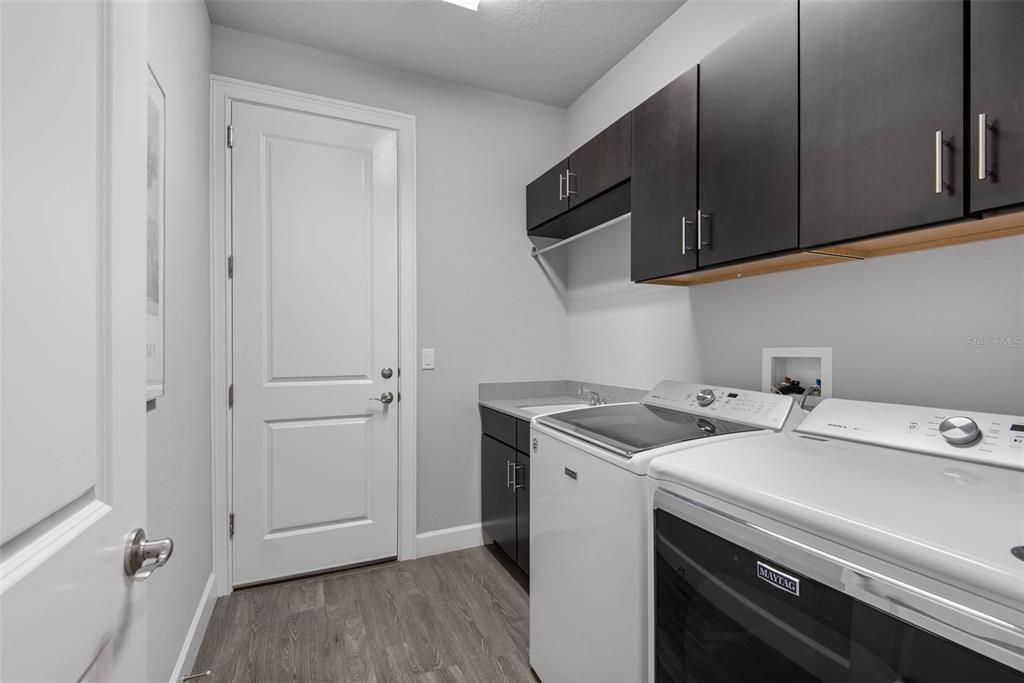 待售: $550,000 (3 贝兹, 2 浴室, 1991 平方英尺)