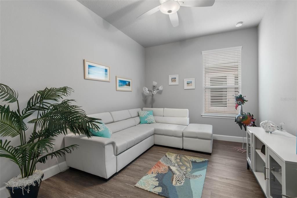 待售: $550,000 (3 贝兹, 2 浴室, 1991 平方英尺)