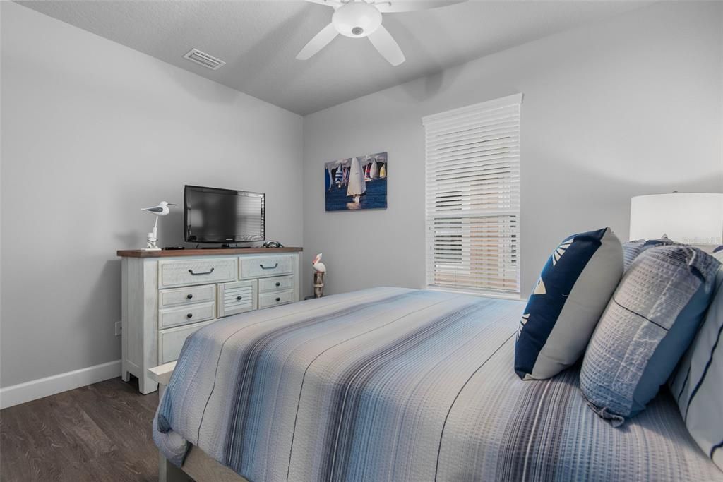 待售: $550,000 (3 贝兹, 2 浴室, 1991 平方英尺)