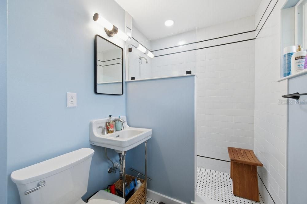 En Venta: $235,000 (2 camas, 2 baños, 1403 Pies cuadrados)