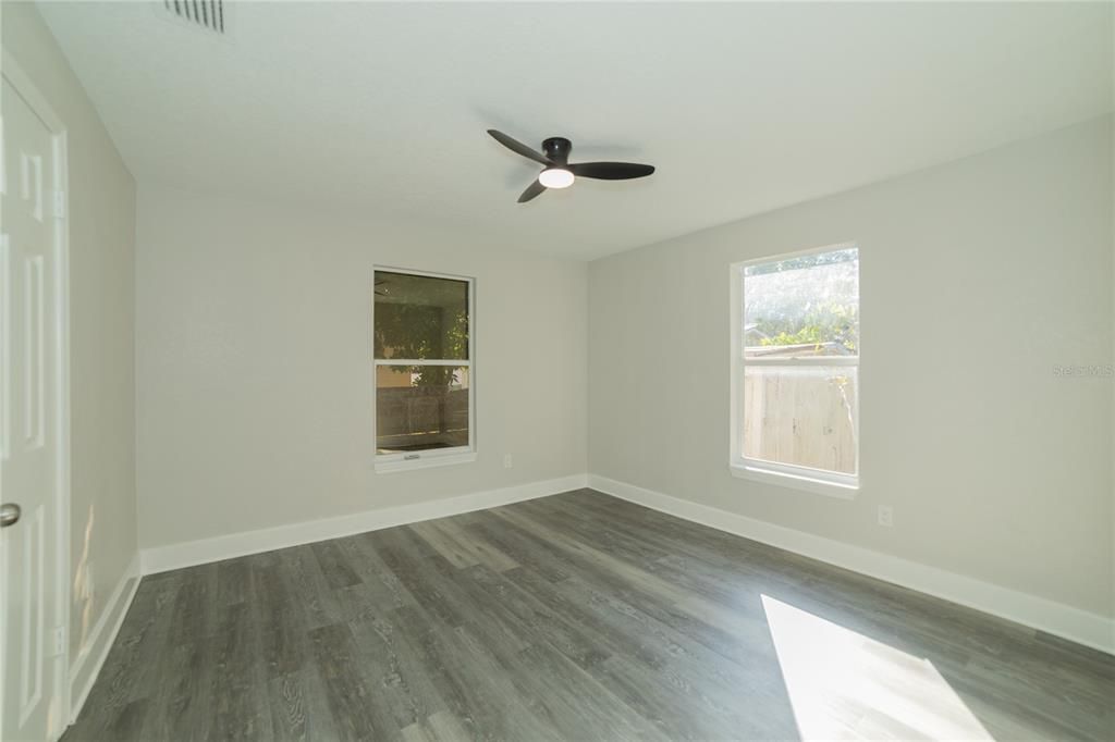 En Venta: $275,000 (2 camas, 1 baños, 905 Pies cuadrados)