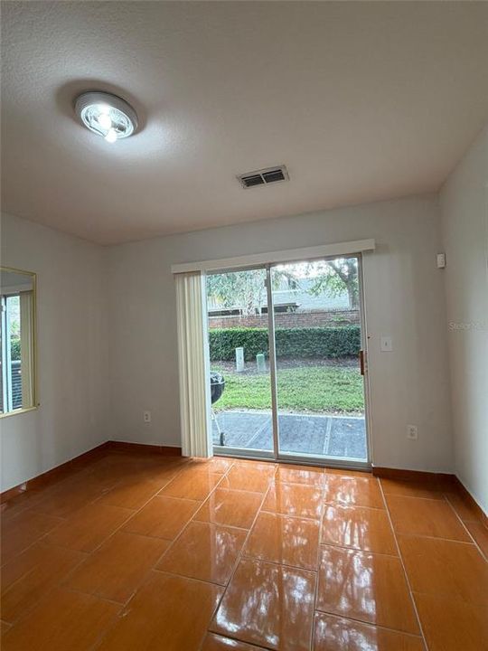 出租: $1,790 (2 贝兹, 2 浴室, 1120 平方英尺)